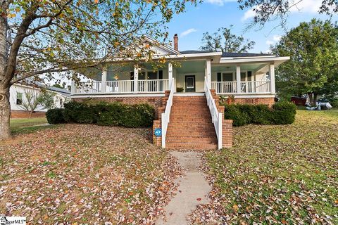 A home in Ware Shoals