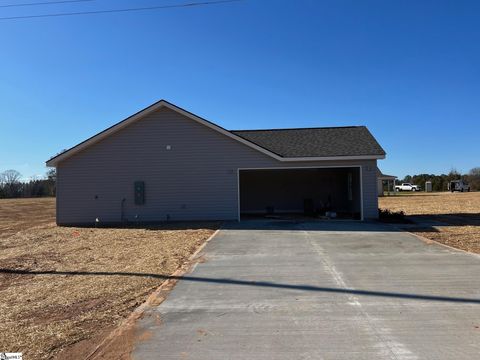 A home in Laurens