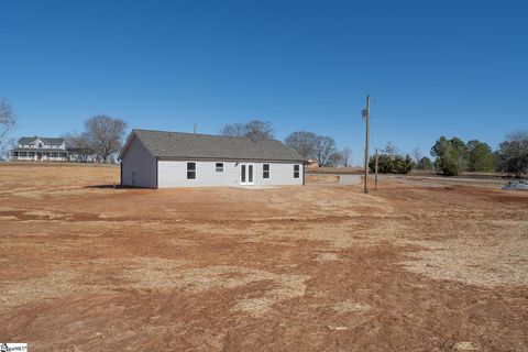 A home in Laurens