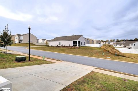 A home in Easley