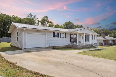 A home in Woodruff