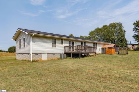 A home in Woodruff