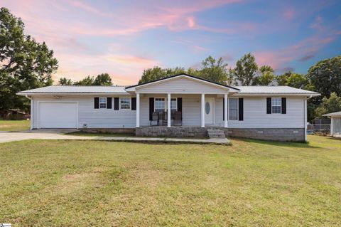 A home in Woodruff