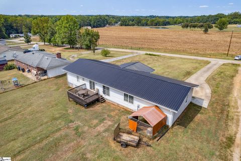 A home in Woodruff