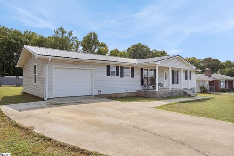 A home in Woodruff