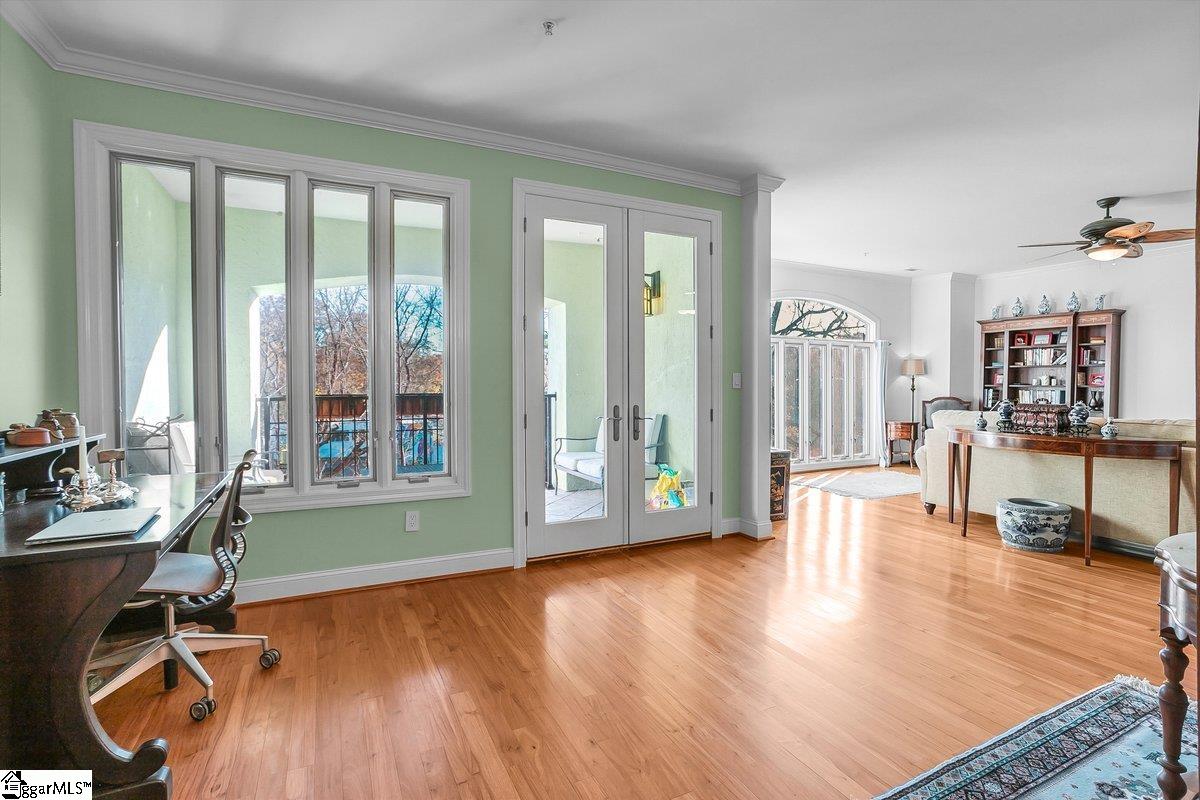 Greenville, South Carolina 29601, United States, 2 Bedrooms Bedrooms, ,3 BathroomsBathrooms,Residential,Contingent,28080