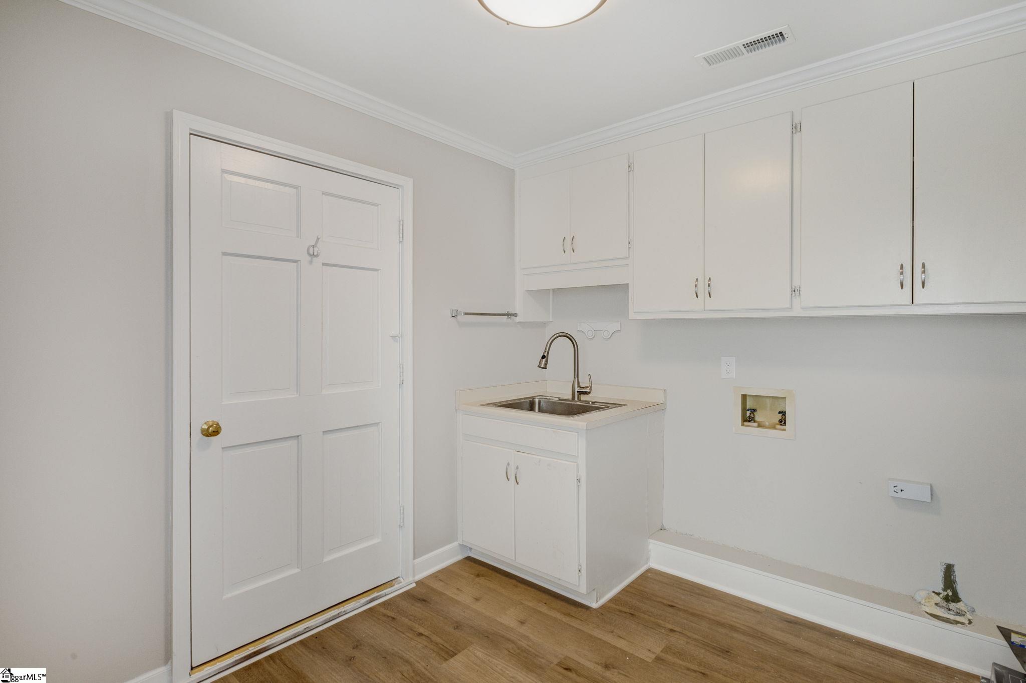 Greenville, South Carolina 29617, United States, 3 Bedrooms Bedrooms, ,3 BathroomsBathrooms,Residential,Active,142613