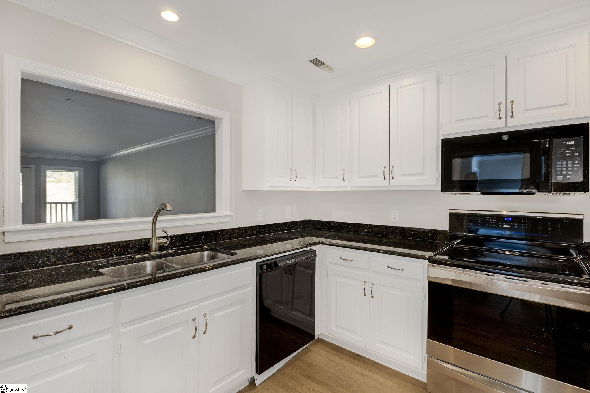 Greenville, South Carolina 29617, United States, 3 Bedrooms Bedrooms, ,3 BathroomsBathrooms,Residential,Active,142613