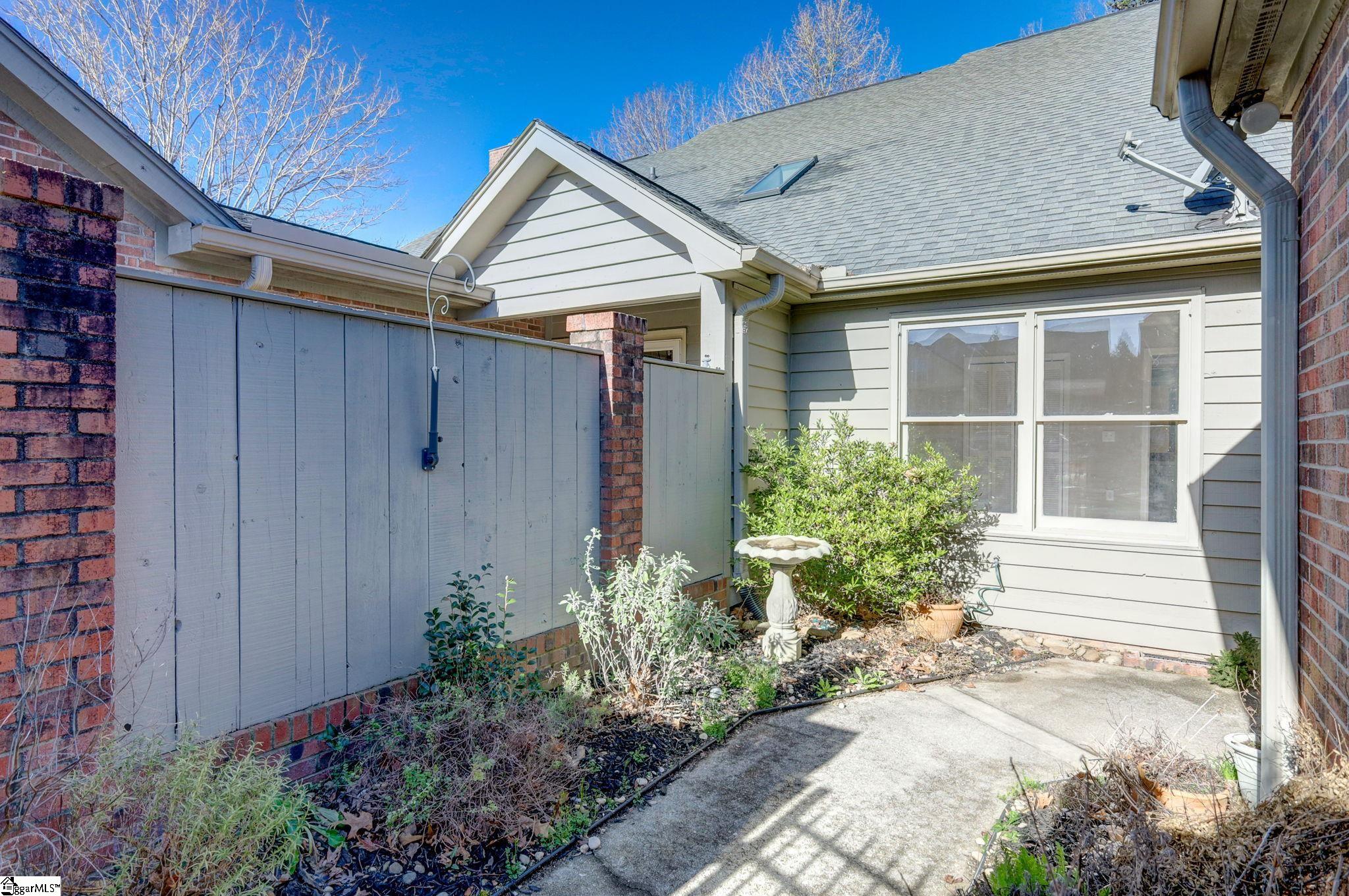 Greenville, South Carolina 29617, United States, 3 Bedrooms Bedrooms, ,3 BathroomsBathrooms,Residential,Active,142613