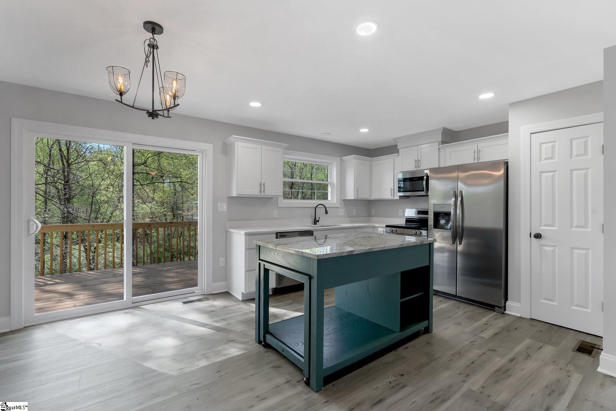 3064 Woodale Circle