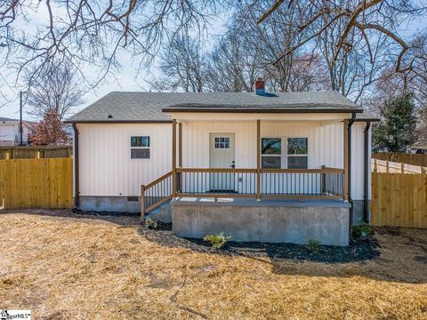 Photo of 1 Delmar Avenue, Greenville, SC 29609 (MLS # 1583735)