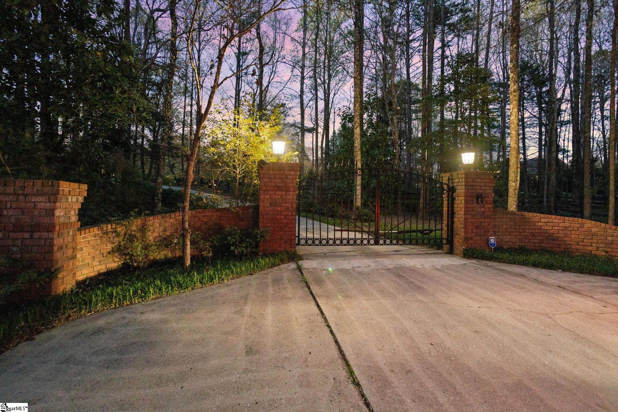 208 Holland Road