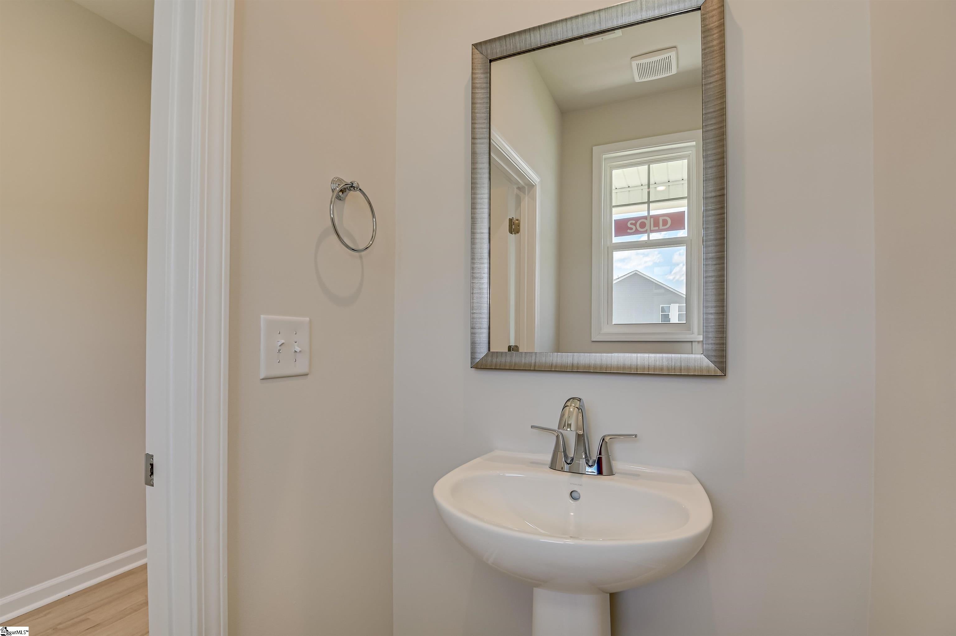 Real Estate Search 3 122 River Knoll Drive