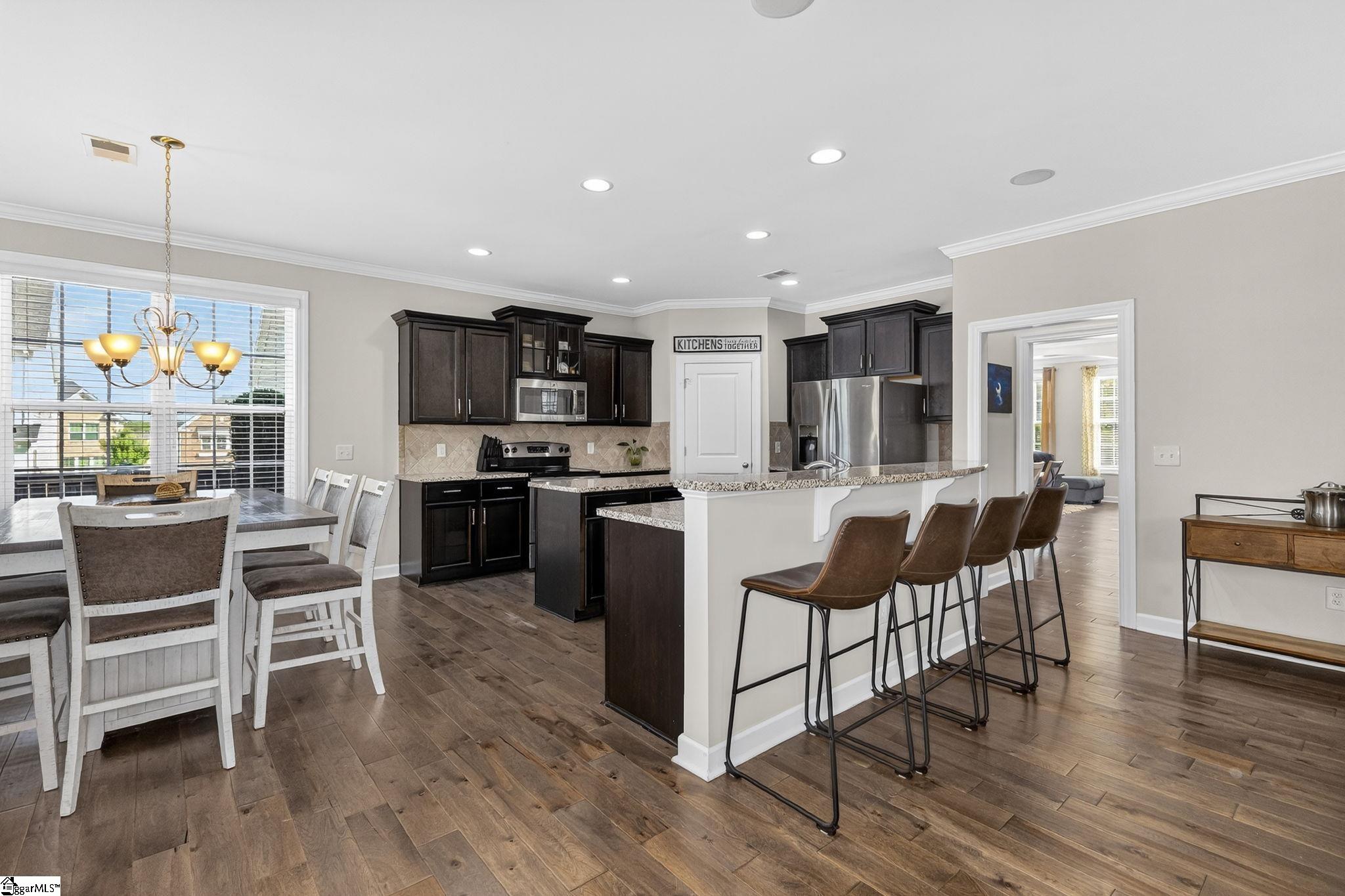 Simpsonville, South Carolina 29681, United States, 5 Bedrooms Bedrooms, ,3 BathroomsBathrooms,Residential,Active,201483