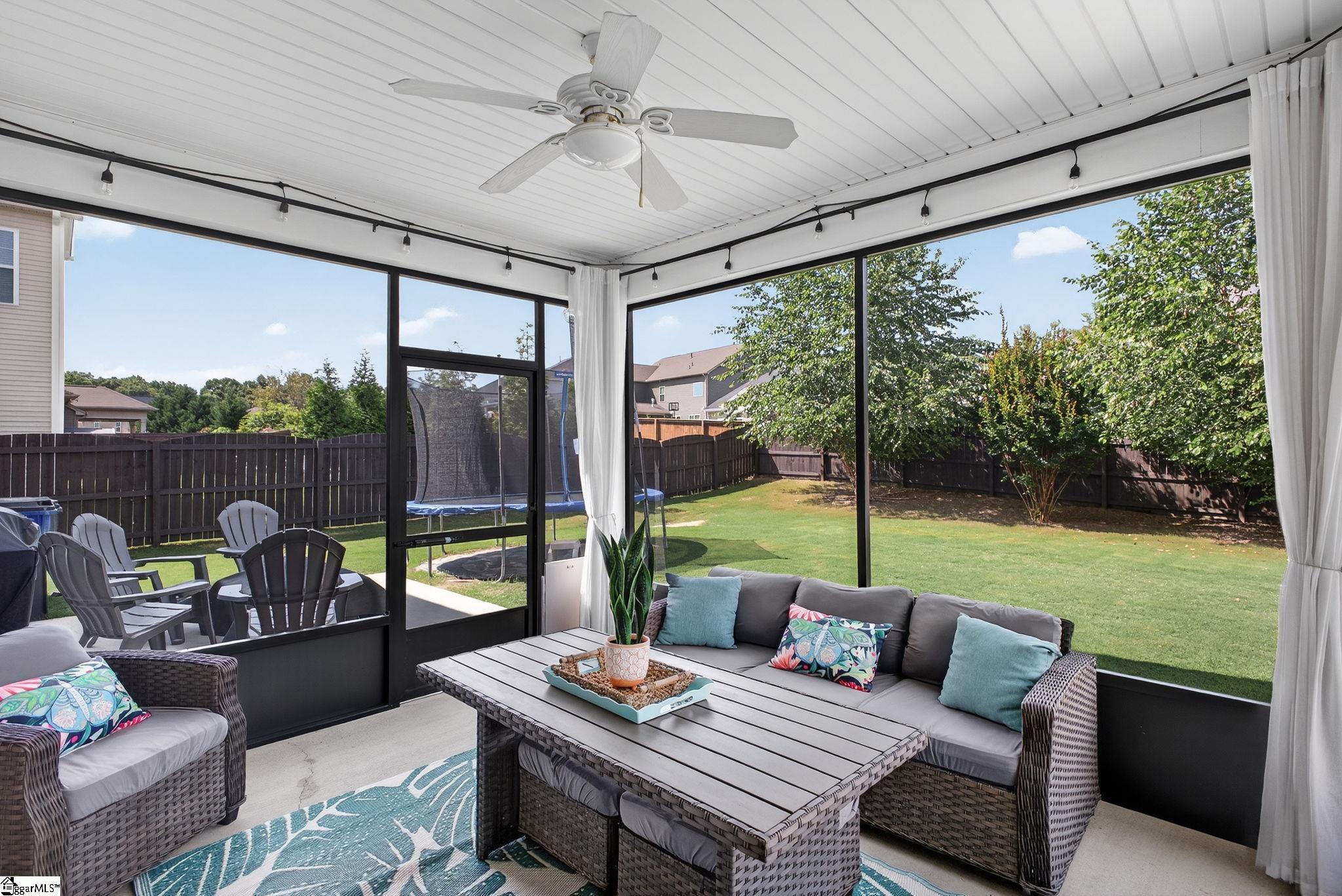 Simpsonville, South Carolina 29681, United States, 5 Bedrooms Bedrooms, ,3 BathroomsBathrooms,Residential,Active,201483