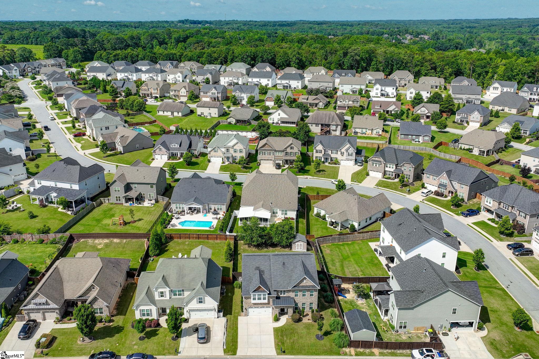 Simpsonville, South Carolina 29681, United States, 5 Bedrooms Bedrooms, ,3 BathroomsBathrooms,Residential,Active,201483