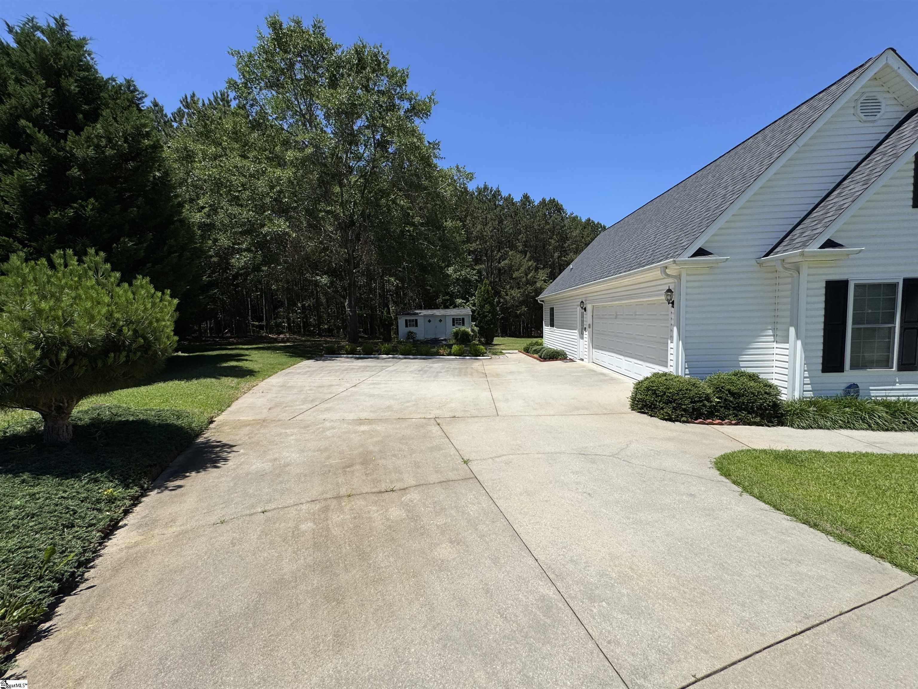 106 Dewars Trail