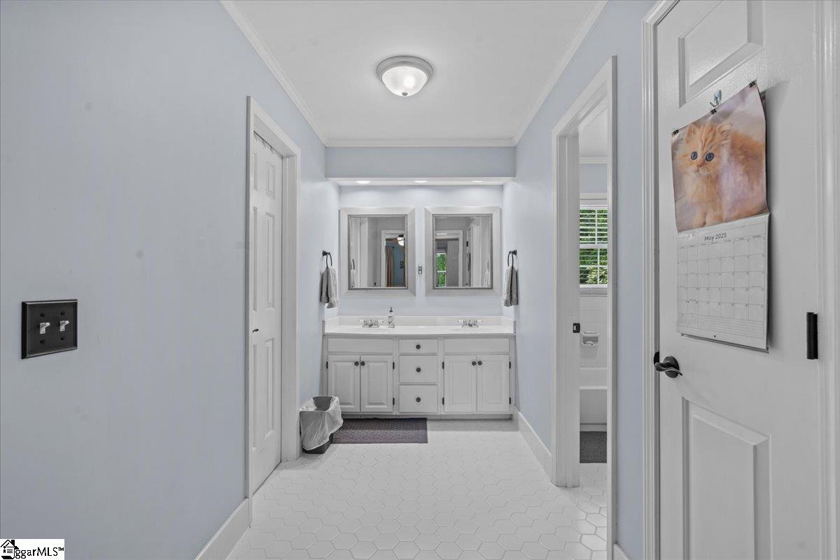 Greer, South Carolina 29650, United States, 4 Bedrooms Bedrooms, ,3 BathroomsBathrooms,Residential,Contingent,128332