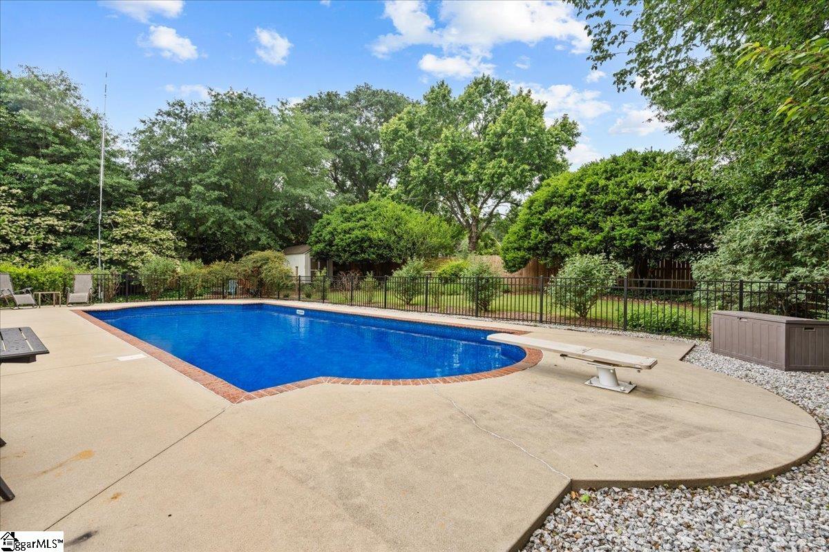 Greer, South Carolina 29650, United States, 4 Bedrooms Bedrooms, ,3 BathroomsBathrooms,Residential,Contingent,128332