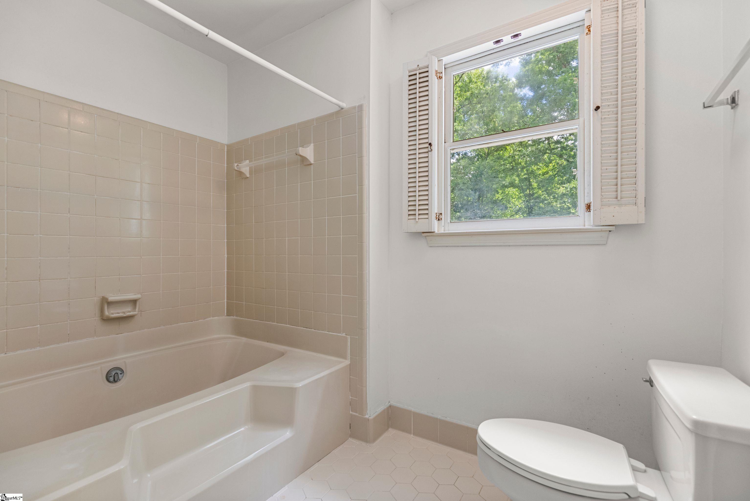 Taylors, South Carolina 29687, United States, 3 Bedrooms Bedrooms, ,3 BathroomsBathrooms,Residential,Active,132861