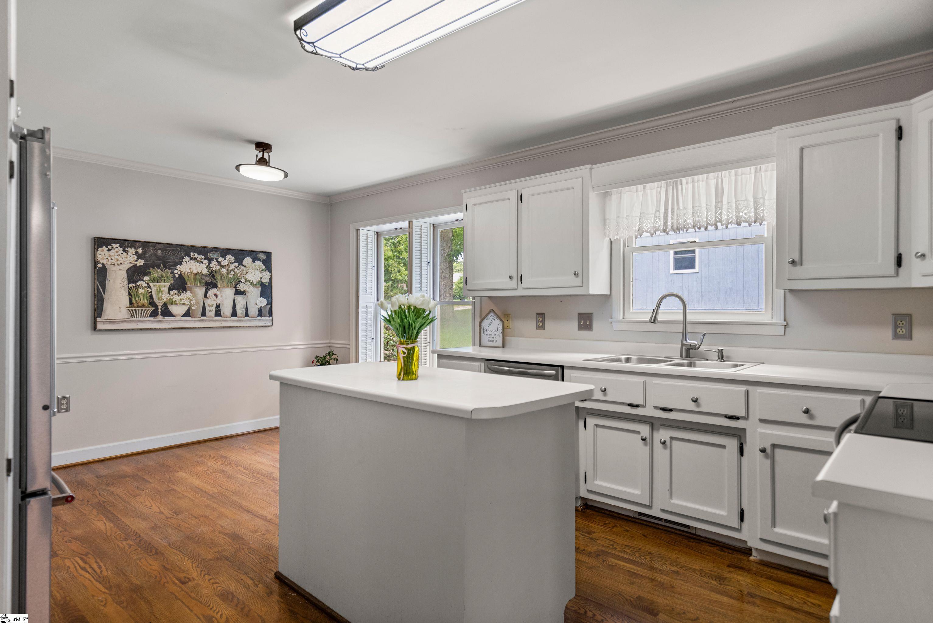 Taylors, South Carolina 29687, United States, 3 Bedrooms Bedrooms, ,3 BathroomsBathrooms,Residential,Active,132861