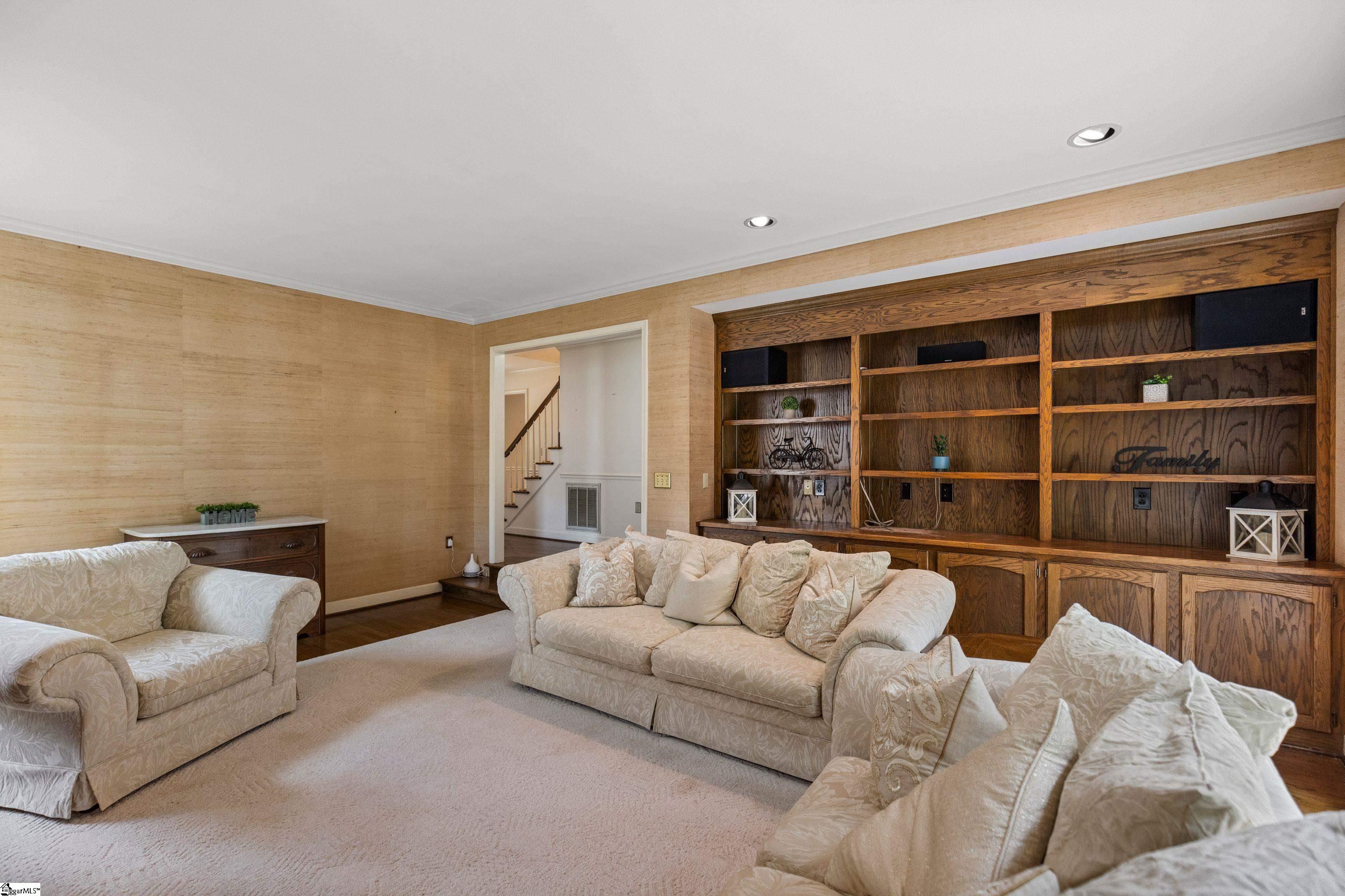 218 Bendingwood Circle