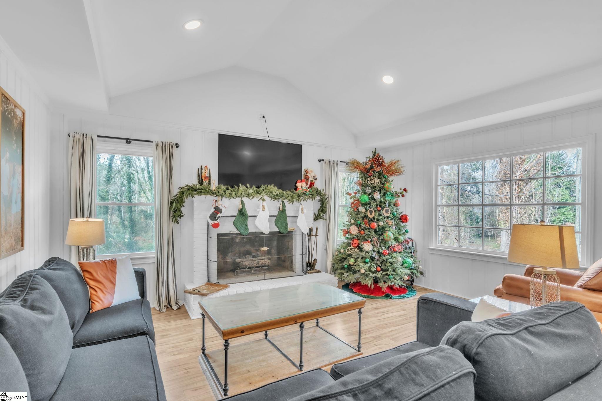 105 Barksdale Circle