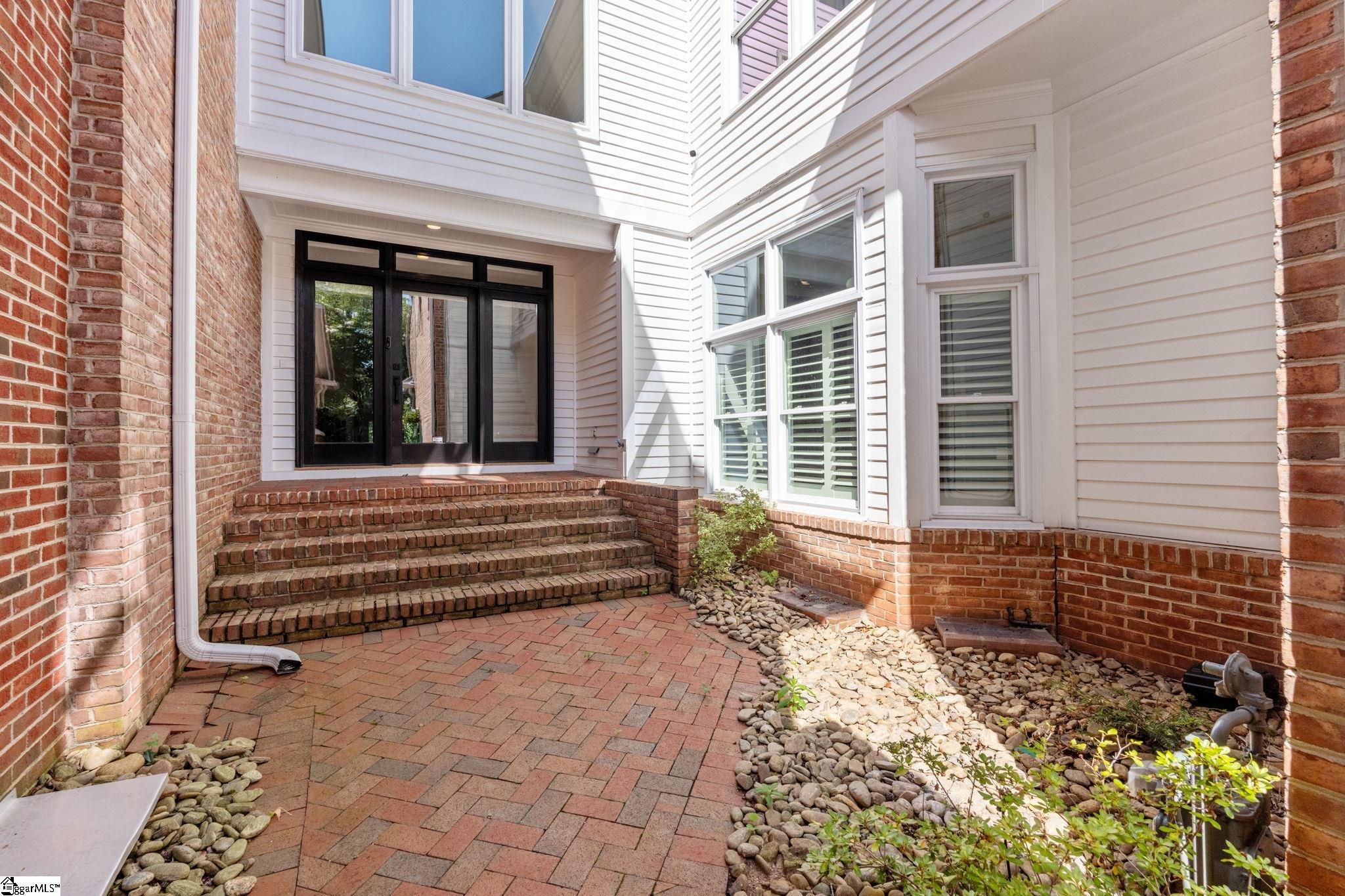 1400 Thornblade Boulevard Unit 28