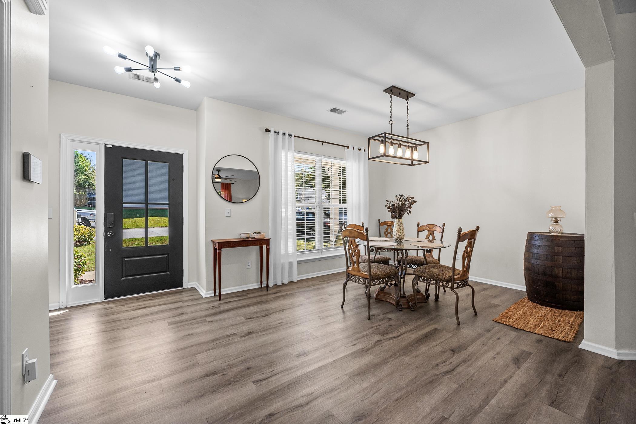 528 Laurel Meadows Parkway