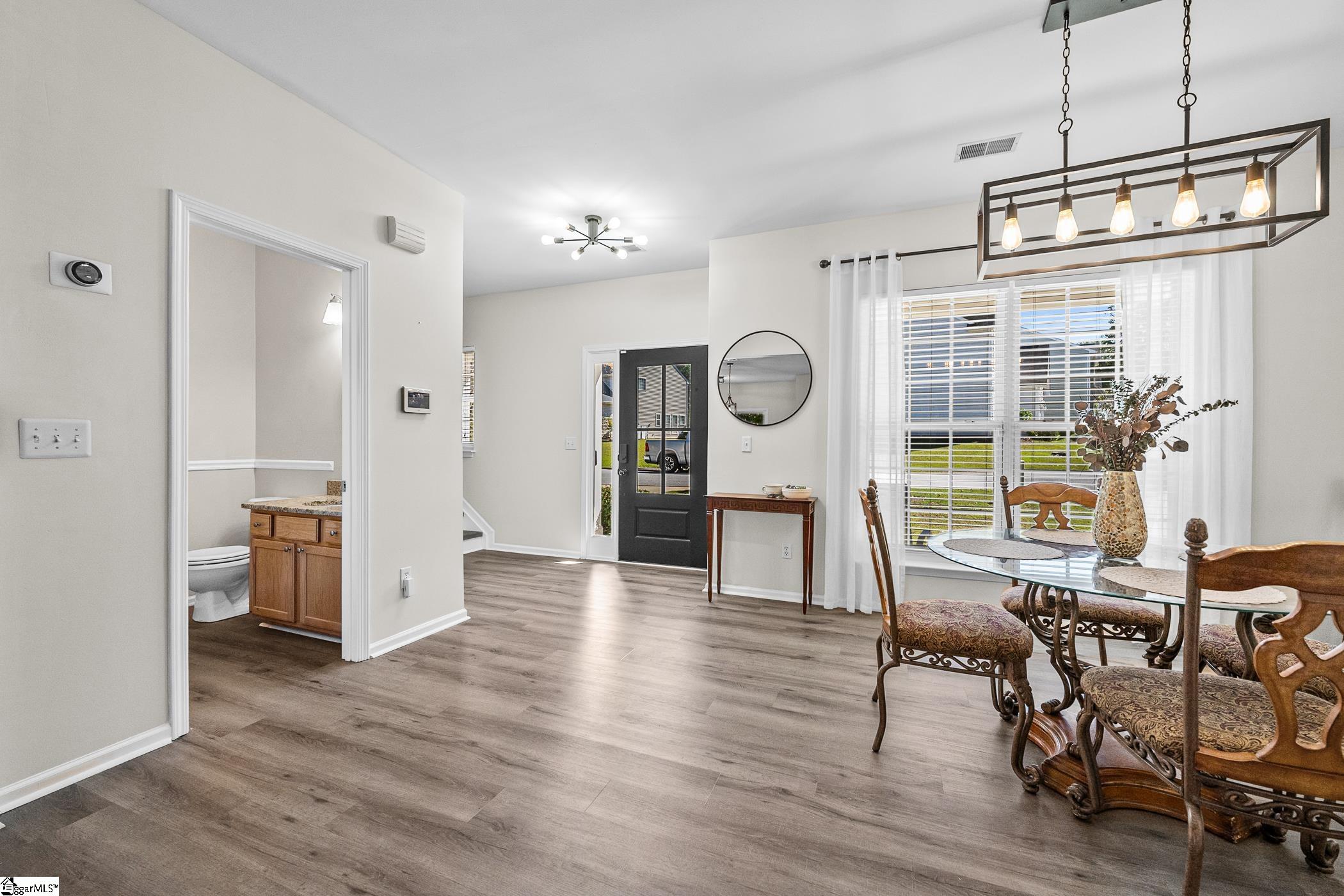 528 Laurel Meadows Parkway