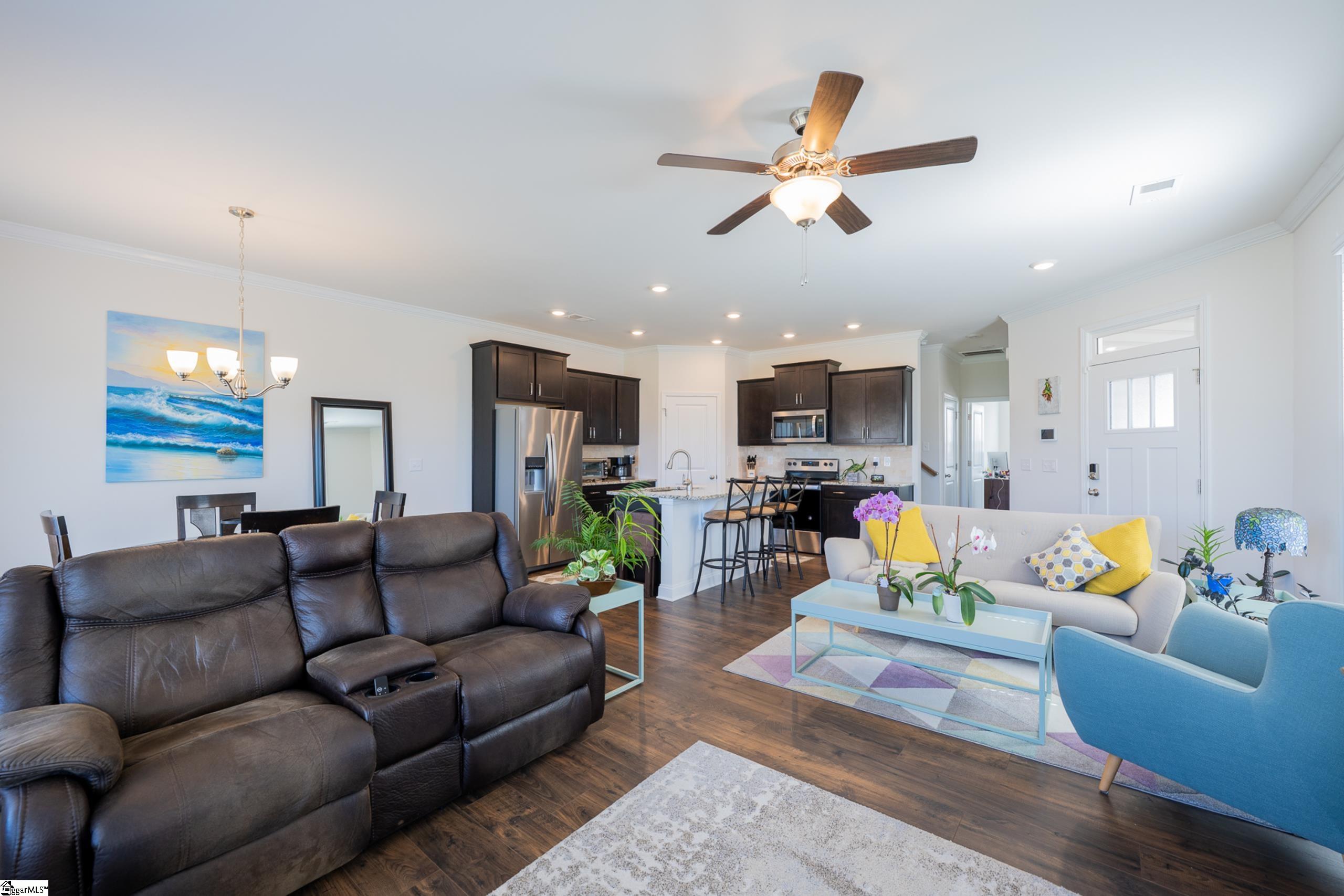 Greer, South Carolina 29650, United States, 3 Bedrooms Bedrooms, ,3 BathroomsBathrooms,Residential,Contingent,94592