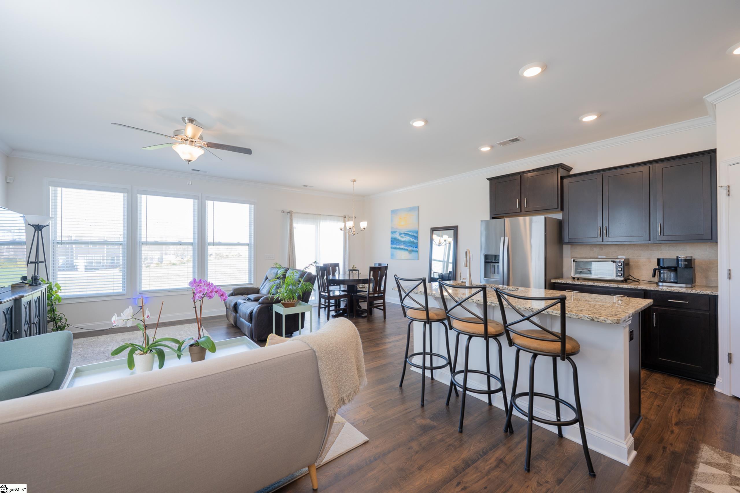 Greer, South Carolina 29650, United States, 3 Bedrooms Bedrooms, ,3 BathroomsBathrooms,Residential,Contingent,94592