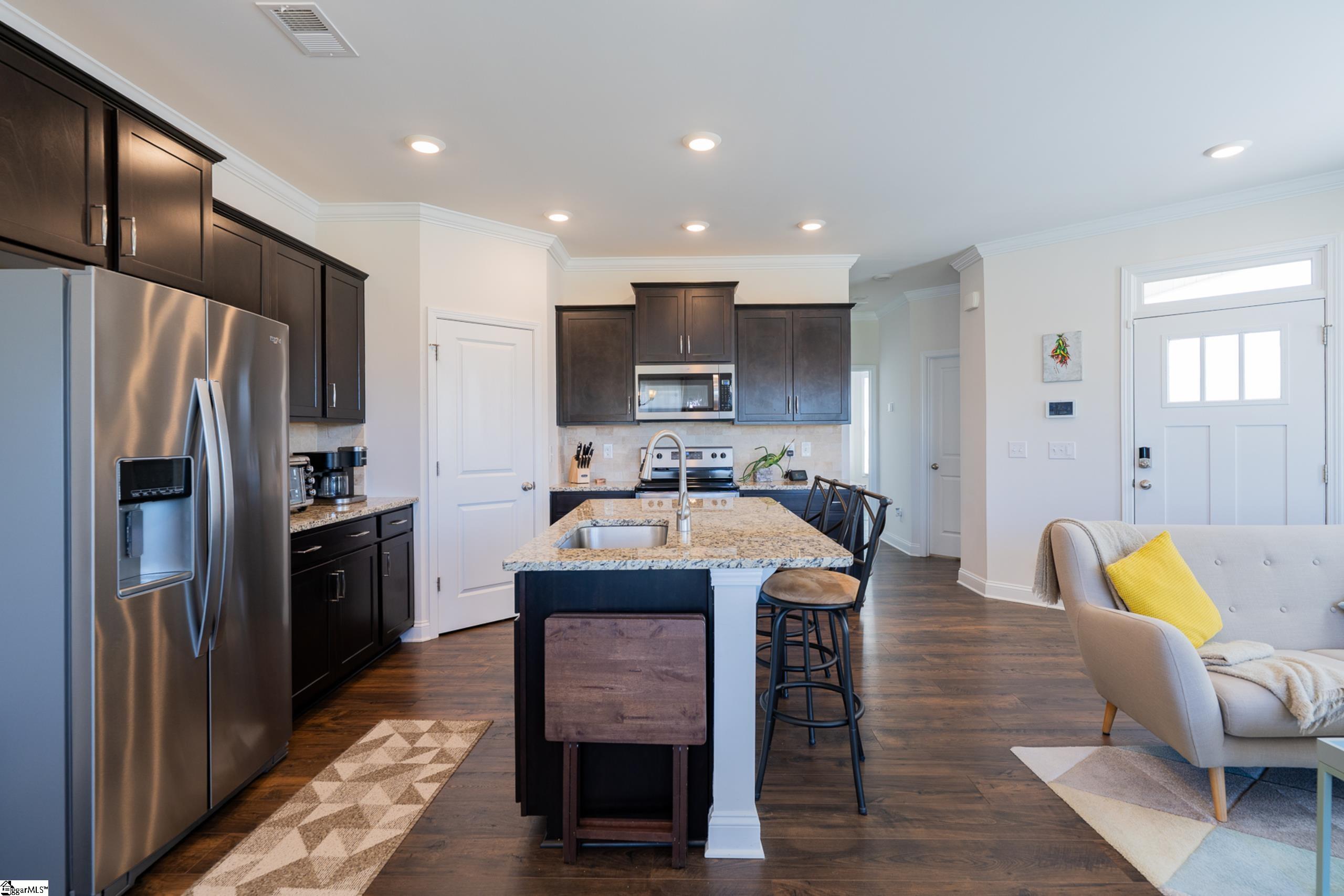 Greer, South Carolina 29650, United States, 3 Bedrooms Bedrooms, ,3 BathroomsBathrooms,Residential,Contingent,94592