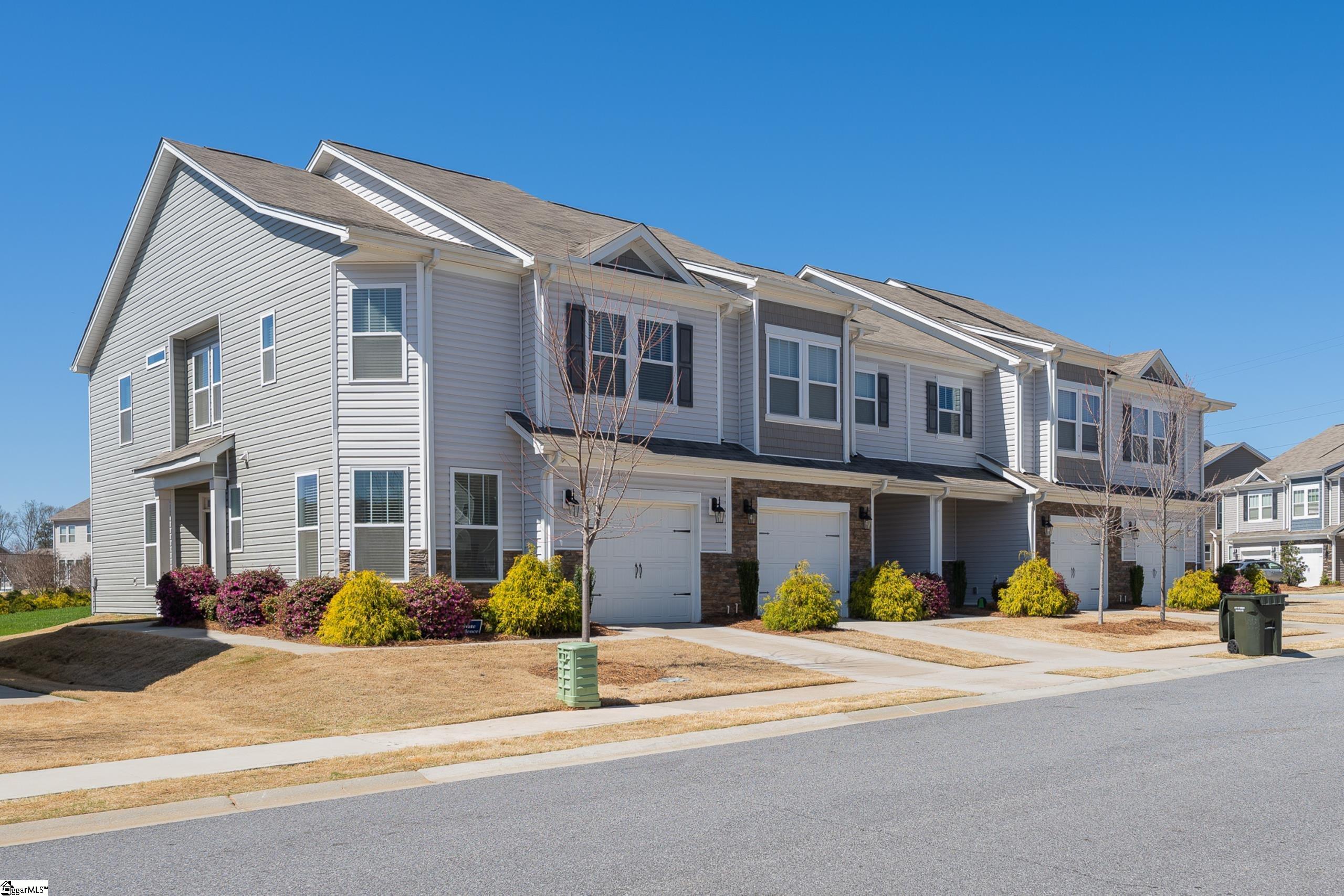 Greer, South Carolina 29650, United States, 3 Bedrooms Bedrooms, ,3 BathroomsBathrooms,Residential,Contingent,94592