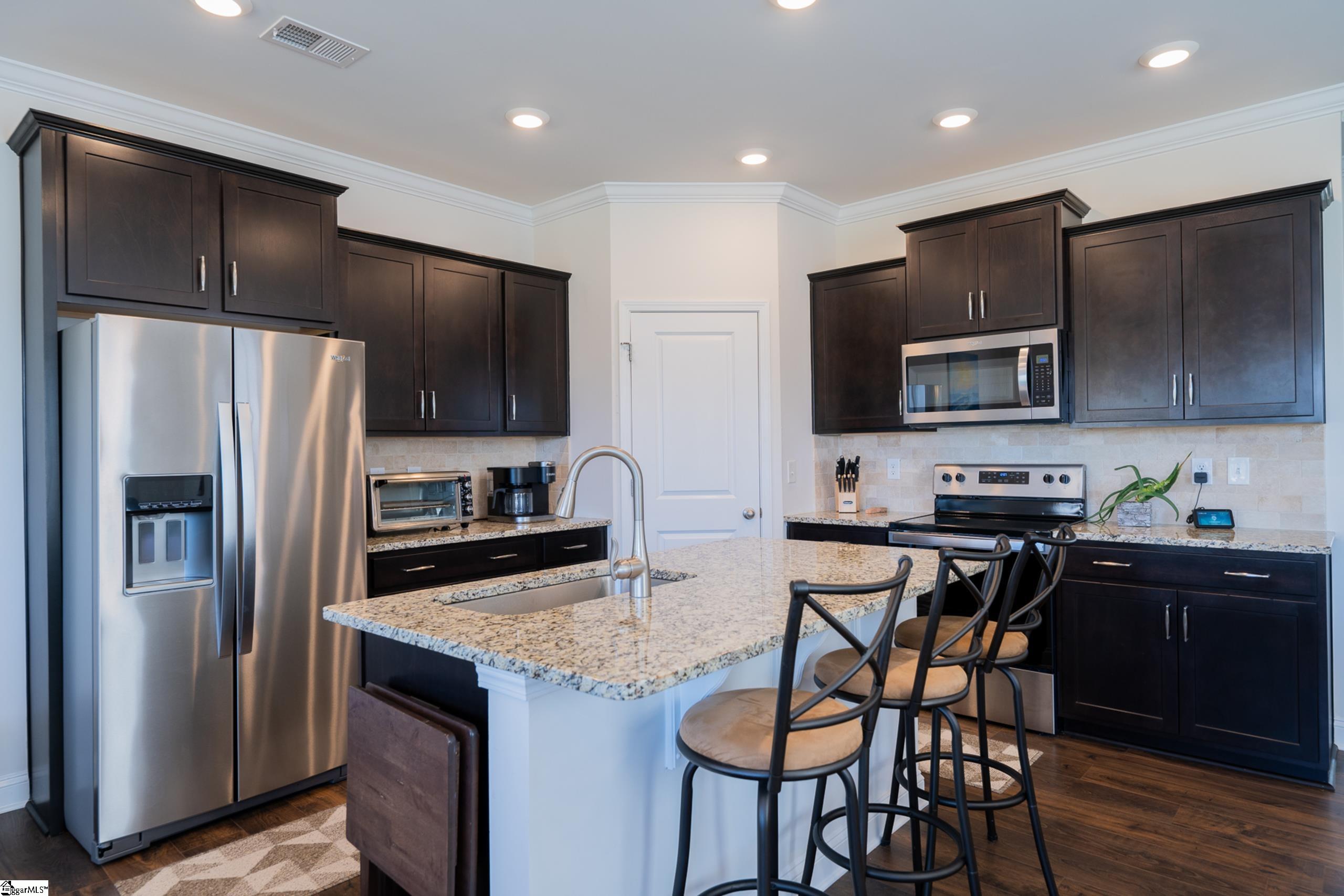 Greer, South Carolina 29650, United States, 3 Bedrooms Bedrooms, ,3 BathroomsBathrooms,Residential,Contingent,94592