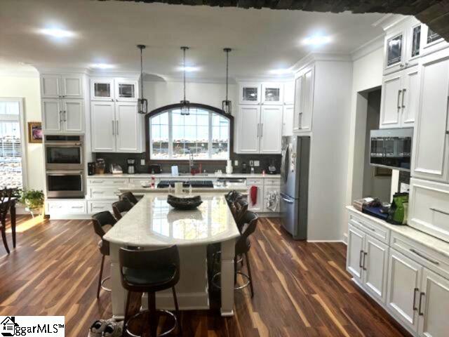 218 Riverlake Road