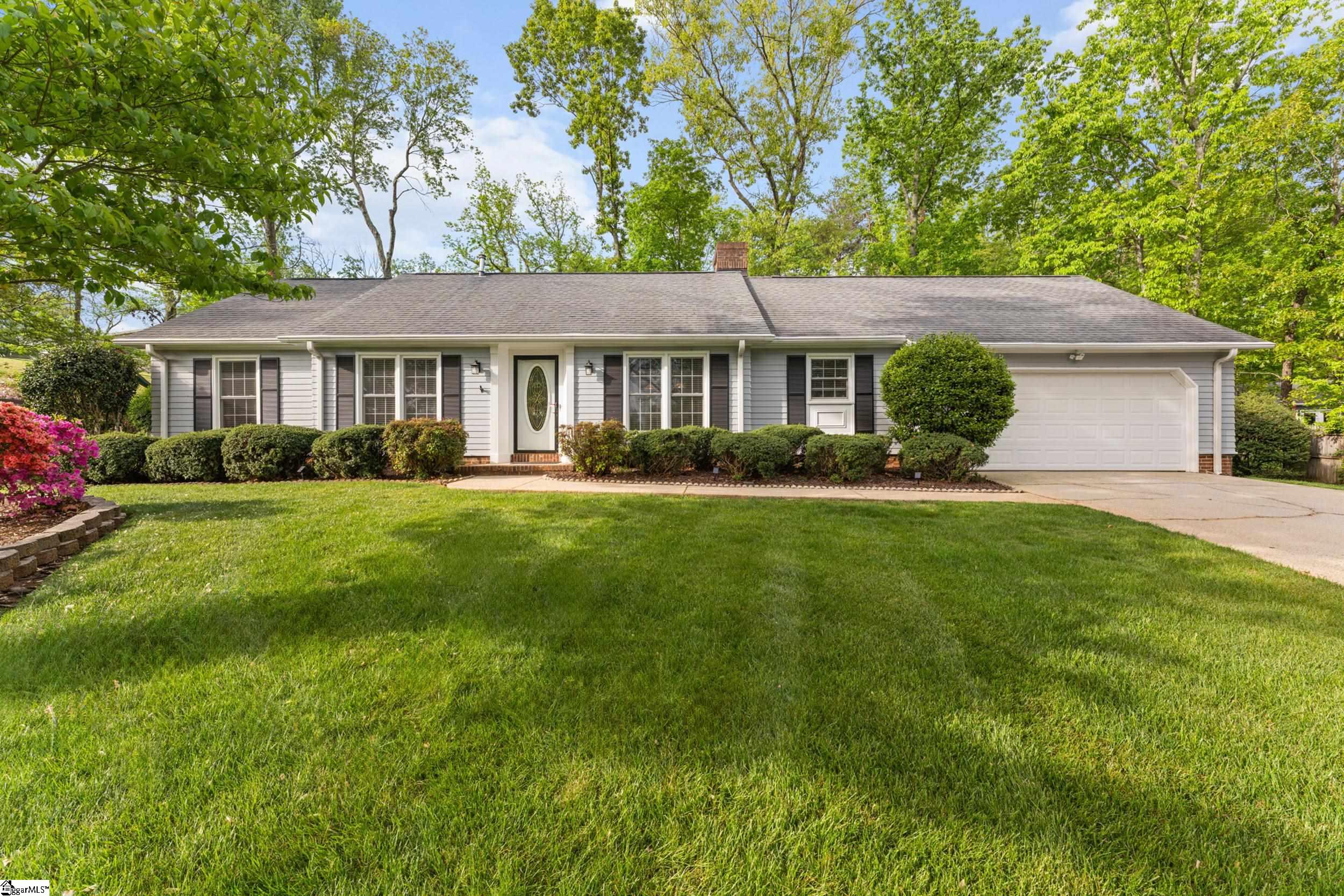 4 Merry Oaks Court