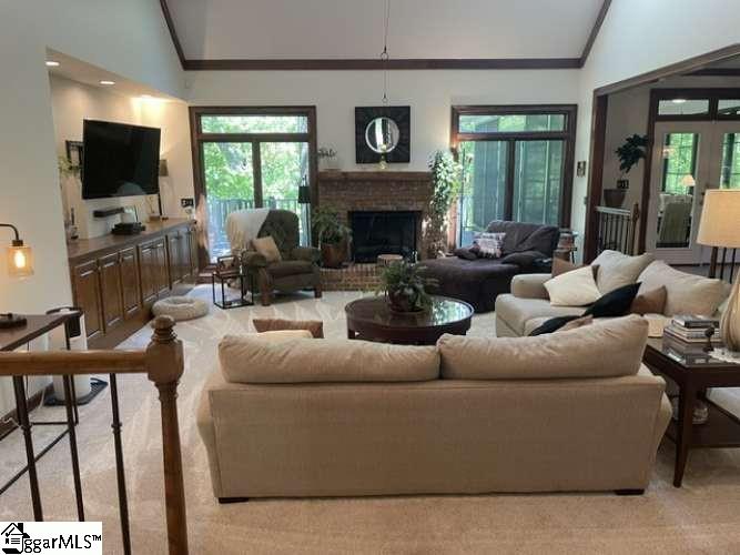 102 Laurel Oak Trail