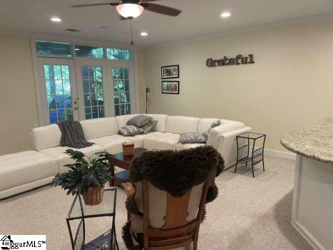 102 Laurel Oak Trail