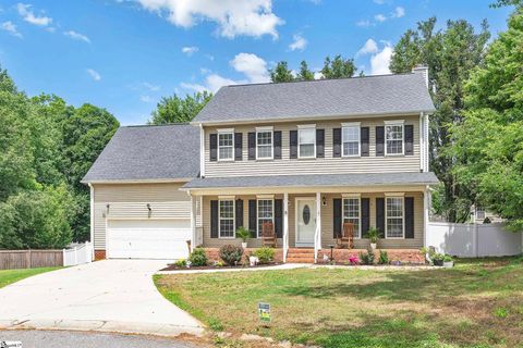 Photo of 8 Longspur Court, Simpsonville, SC 29680 (MLS # 1591599)