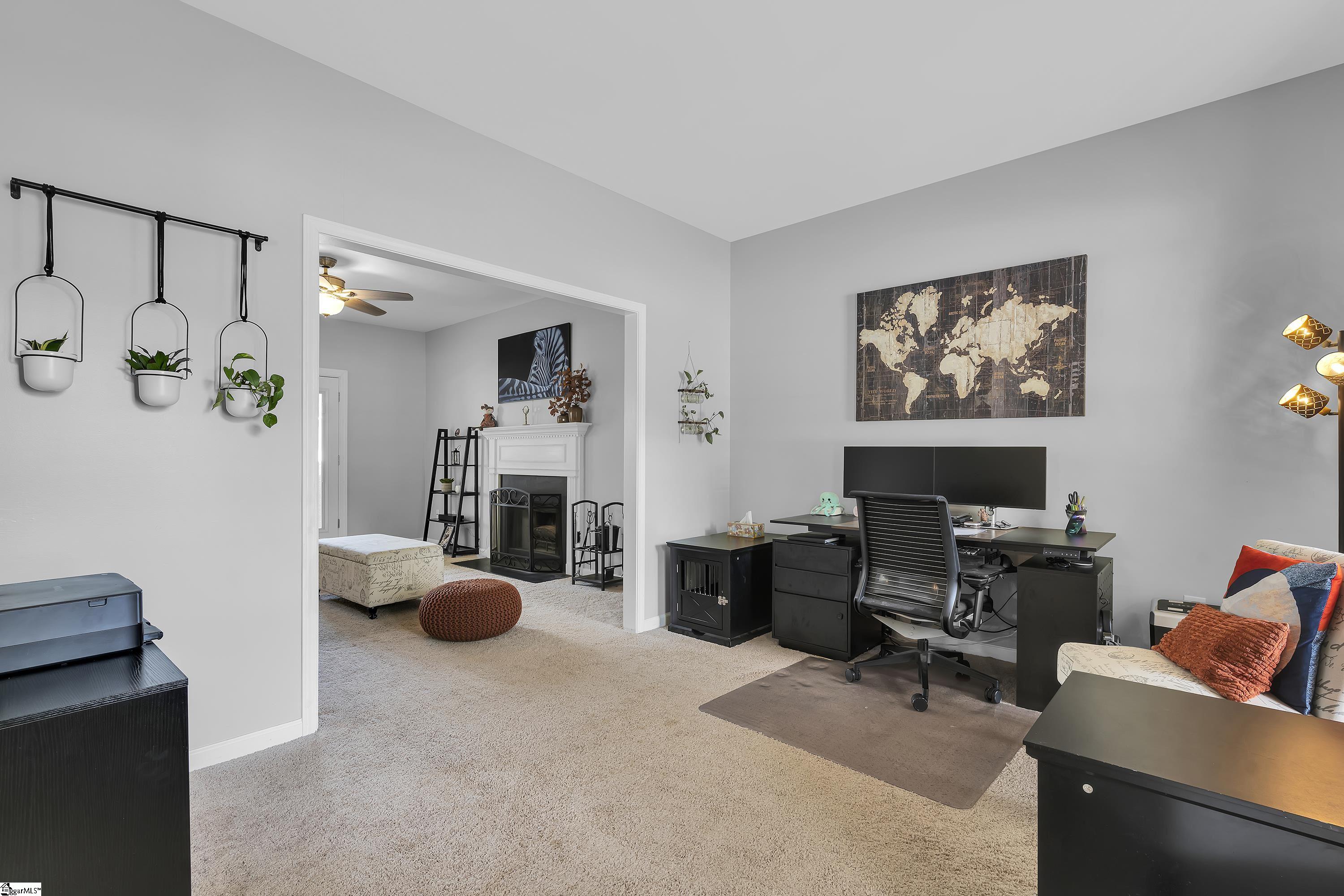 8 Longspur Court