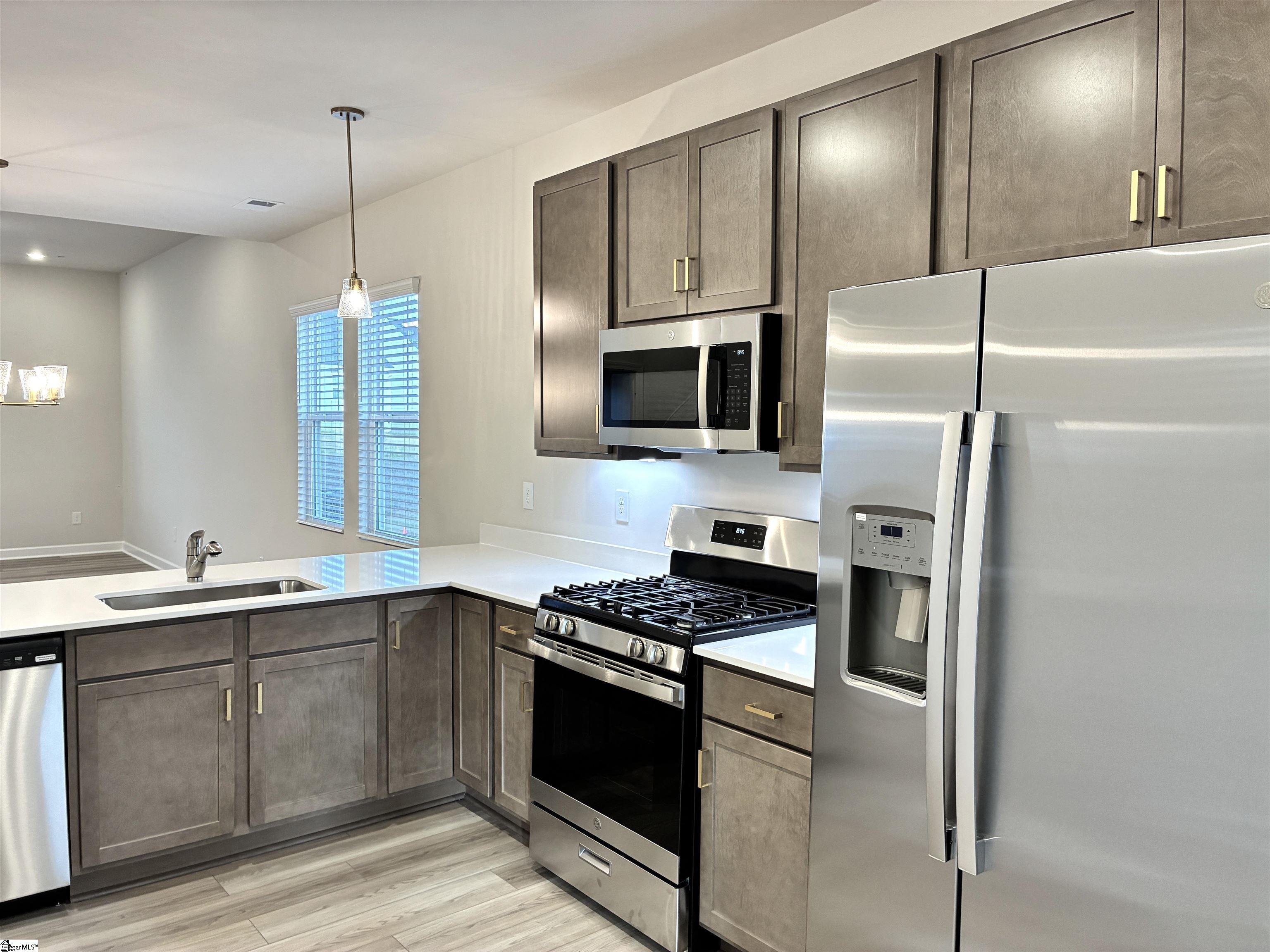 1422 Johnstone Drive