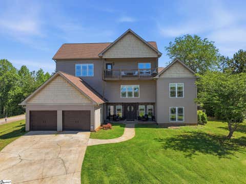 Photo of 142 W Waters Edge Lane, West Union, SC 29696 (MLS # 1593726)