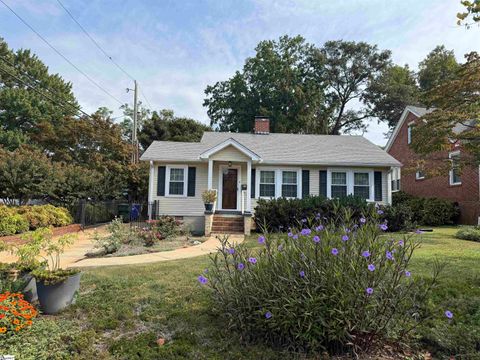 Photo of 9 Kenwood Lane, Greenville, SC 29609 (MLS # 1570432)