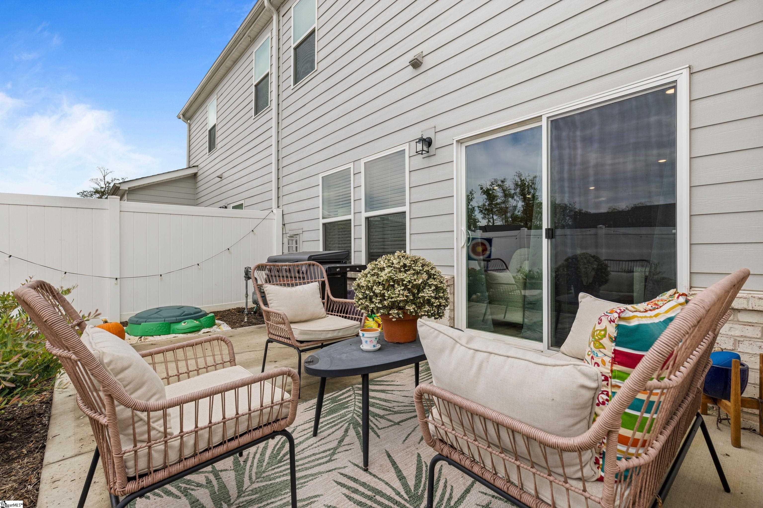 Greenville, South Carolina 29607, United States, 3 Bedrooms Bedrooms, ,3 BathroomsBathrooms,Residential,Active,225852