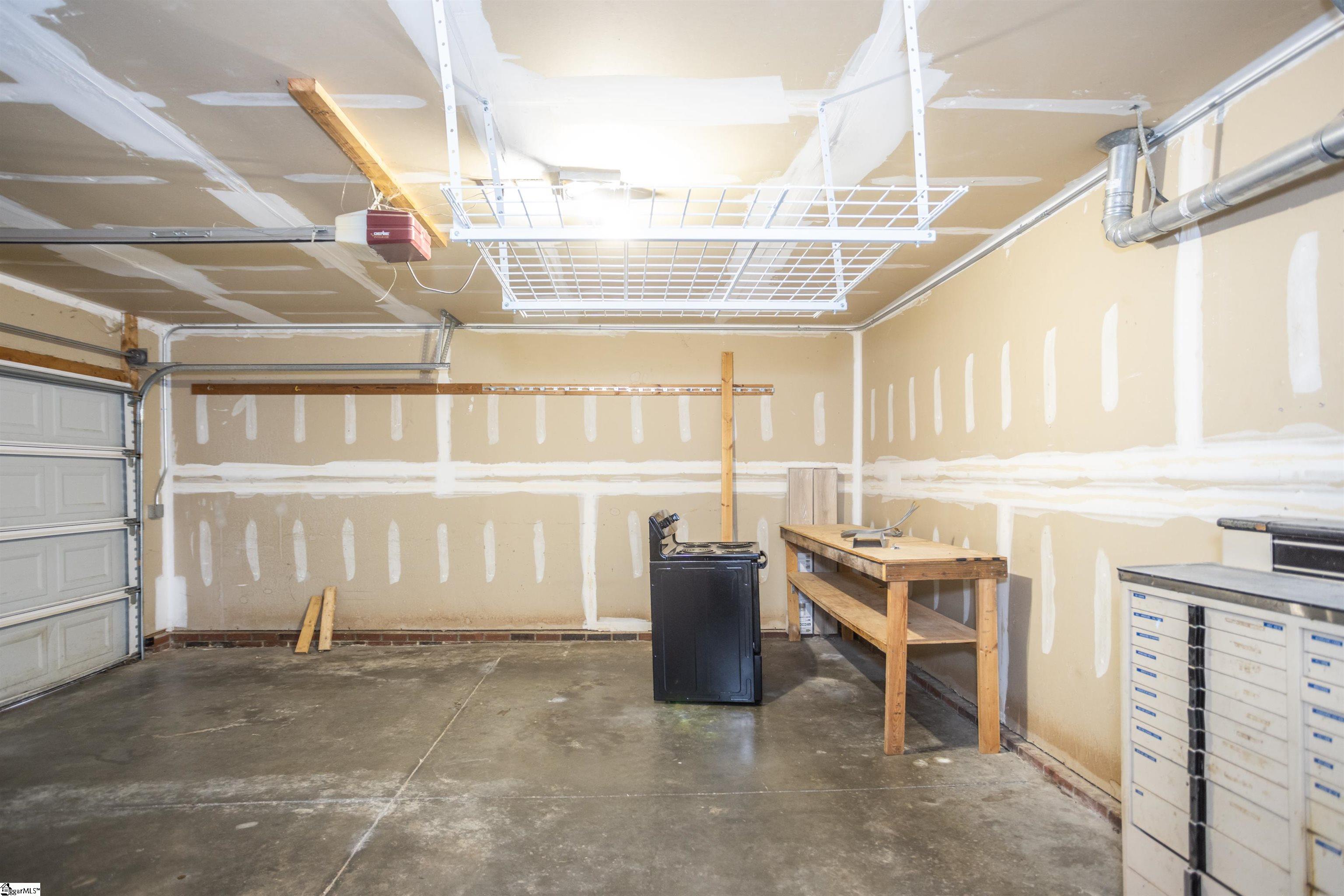 Greer, South Carolina 29650, United States, 3 Bedrooms Bedrooms, ,3 BathroomsBathrooms,Residential,Contingent,78455