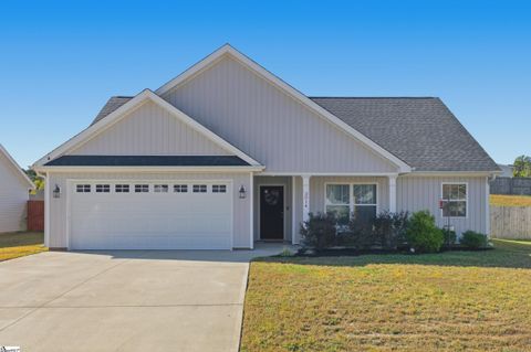 Photo of 3014 Gabriela Way, Inman, SC 29349 (MLS # 1573641)