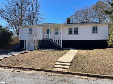 Photo of 2005 Northview Avenue, Anderson, SC 29625 (MLS # 1582334)