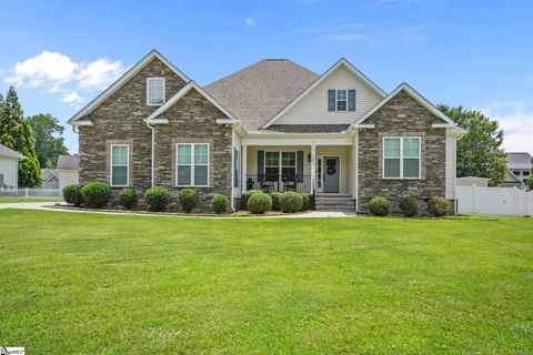 Photo of 107 Folly Bend Drive, Greenwood, SC 29649 (MLS # 1596320)