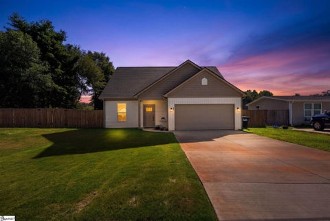 Photo of 102 Turkey Trot Road, Williamston, SC 29697 (MLS # 1602422)
